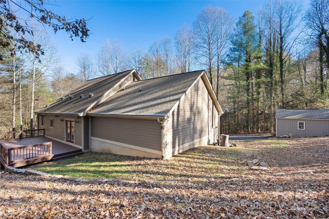 102 Wolf Shoals Drive, Hendersonville, NC 28739