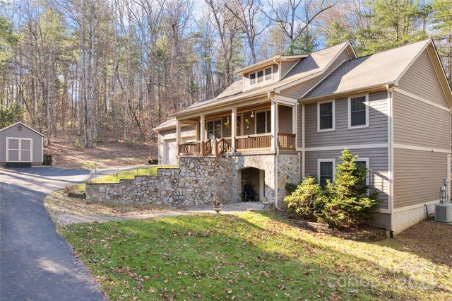 102 Wolf Shoals Drive, Hendersonville, NC 28739