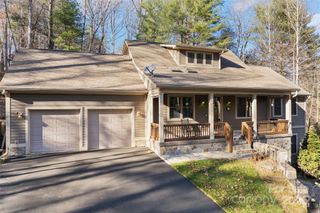 102 Wolf Shoals Drive, Hendersonville, NC 28739