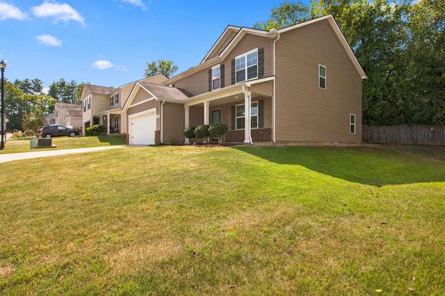 1240 Oxford Village Cv, Columbia, TN 38401