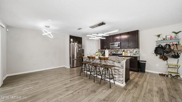 2029 CONSTITUTIONAL REPUBLIC Place, Jacksonville, FL 32221