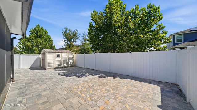2029 CONSTITUTIONAL REPUBLIC Place, Jacksonville, FL 32221