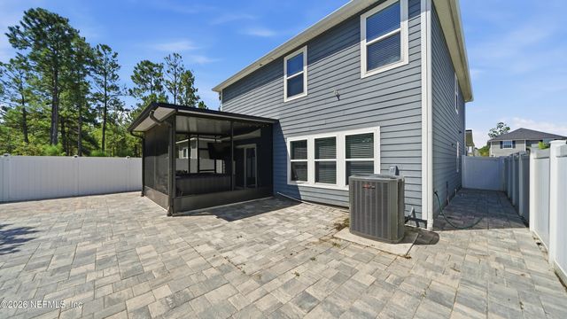 2029 CONSTITUTIONAL REPUBLIC Place, Jacksonville, FL 32221