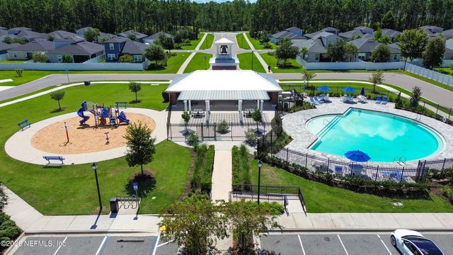 2029 CONSTITUTIONAL REPUBLIC Place, Jacksonville, FL 32221