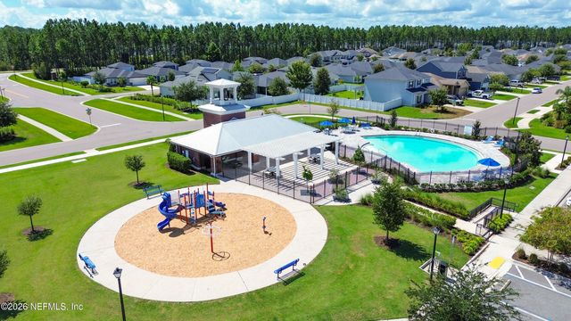 2029 CONSTITUTIONAL REPUBLIC Place, Jacksonville, FL 32221