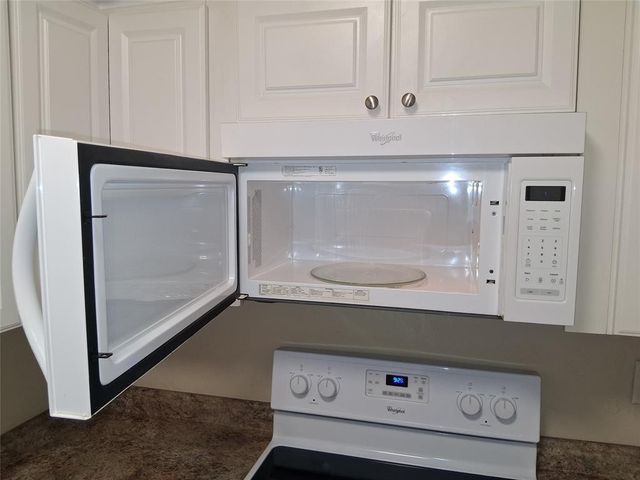 5720 NE 22nd Way 406, Fort Lauderdale, FL 33308