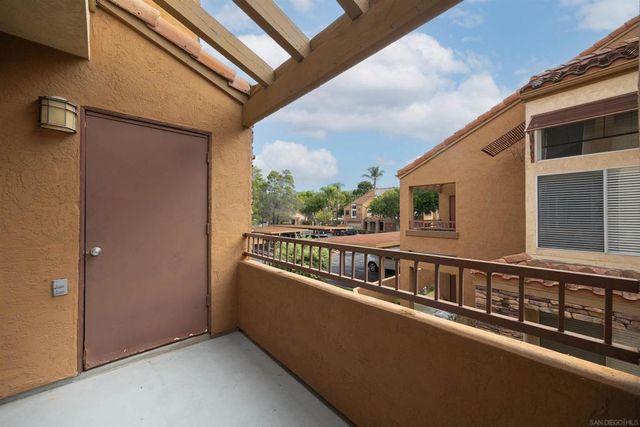 15353 Maturin Dr 115, San Diego, CA 92127