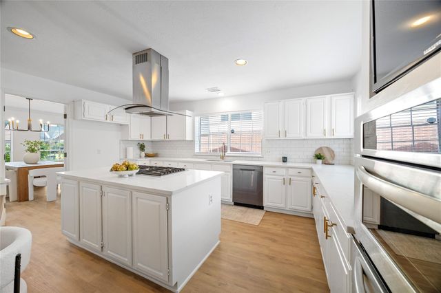 10310 Minturn, Lane, Houston, TX 77064