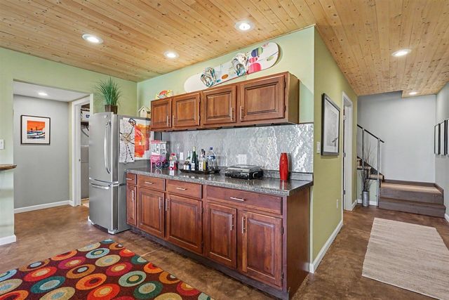 415 Sandpiper Drive, Grand Haven, MI 49417