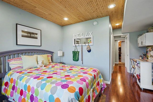 415 Sandpiper Drive, Grand Haven, MI 49417
