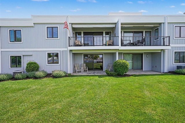 415 Sandpiper Drive, Grand Haven, MI 49417