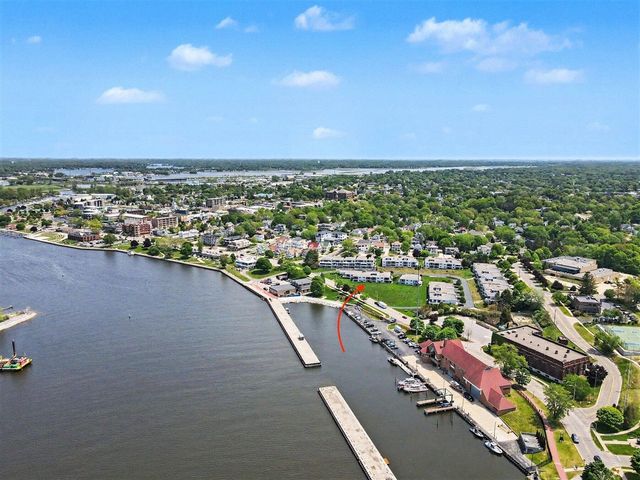 415 Sandpiper Drive, Grand Haven, MI 49417