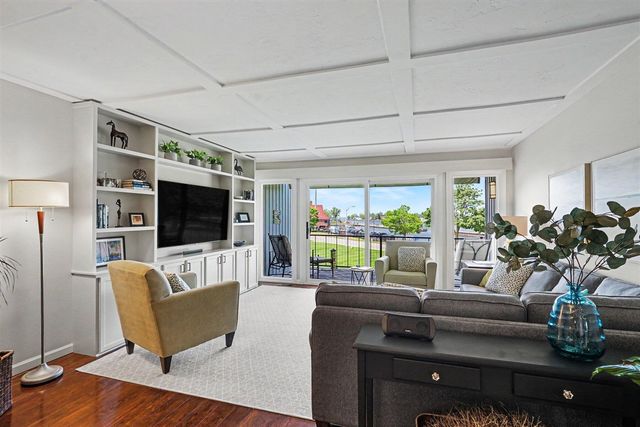 415 Sandpiper Drive, Grand Haven, MI 49417