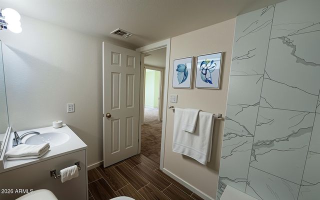 4513 E Riverside Street, Phoenix, AZ 85040