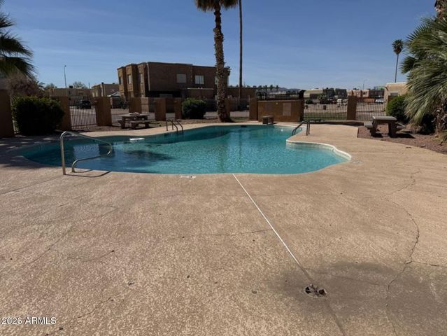 4513 E Riverside Street, Phoenix, AZ 85040