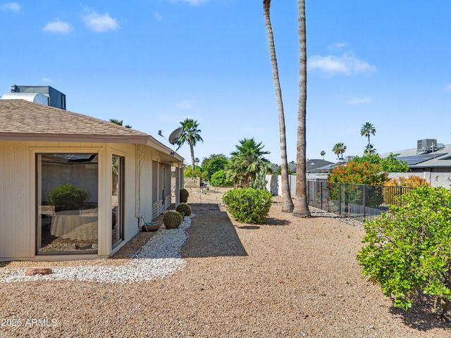 12510 W FLAGSTONE Drive, Sun City West, AZ 85375