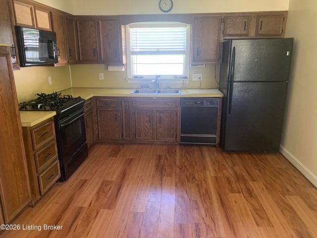 5412 Westhall Ave, Louisville, KY 40214