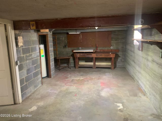 5412 Westhall Ave, Louisville, KY 40214