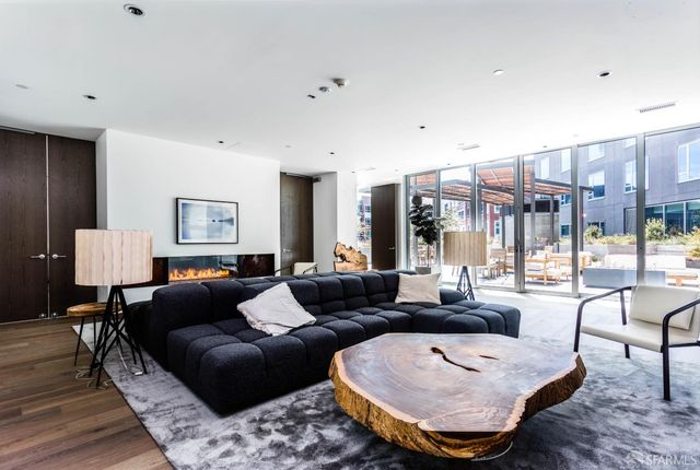 1000 3rd Street 807, San Francisco, CA 94158