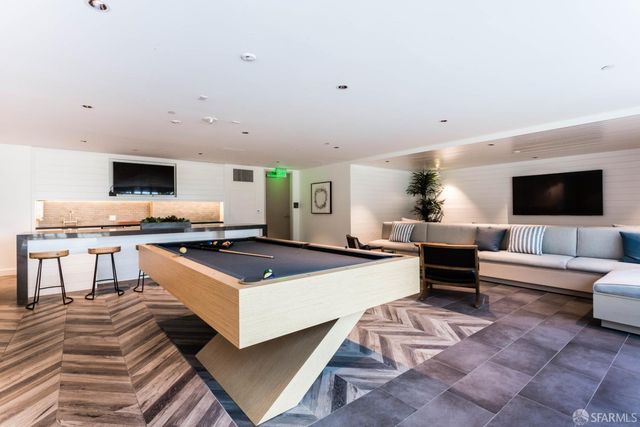 1000 3rd Street 807, San Francisco, CA 94158