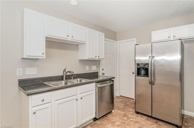 302 Apple Ridge Road, Greensboro, NC 27406