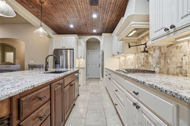 5512 E 124th Street S, Bixby, OK 74008