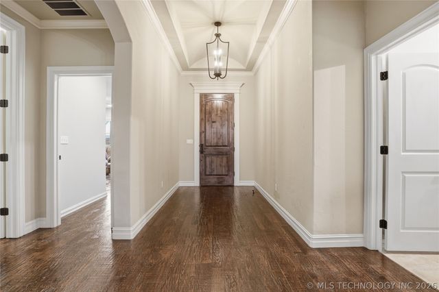 5512 E 124th Street S, Bixby, OK 74008