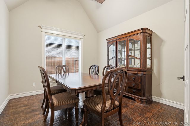 5512 E 124th Street S, Bixby, OK 74008