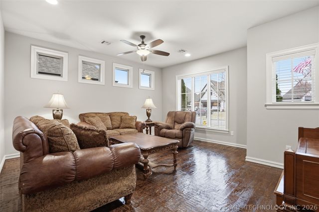 5512 E 124th Street S, Bixby, OK 74008