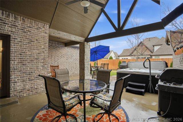 5512 E 124th Street S, Bixby, OK 74008