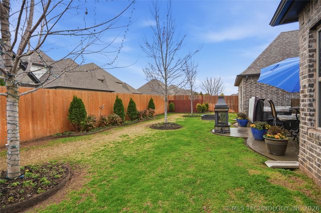 5512 E 124th Street S, Bixby, OK 74008