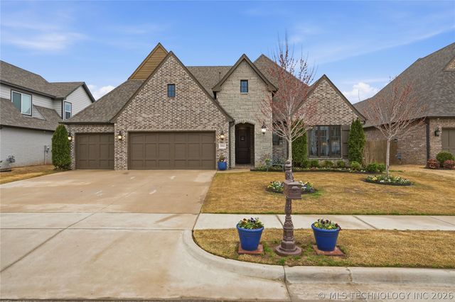 5512 E 124th Street S, Bixby, OK 74008