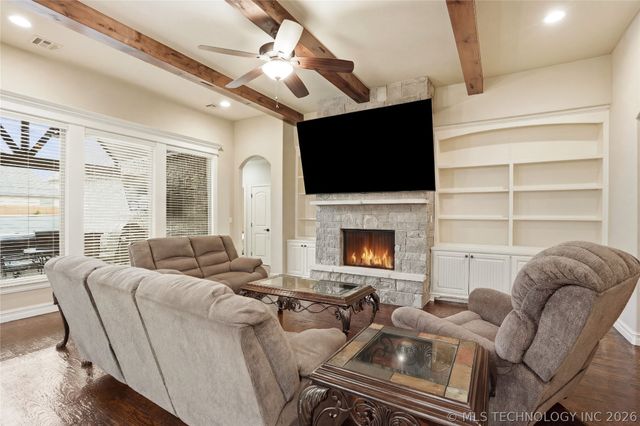 5512 E 124th Street S, Bixby, OK 74008