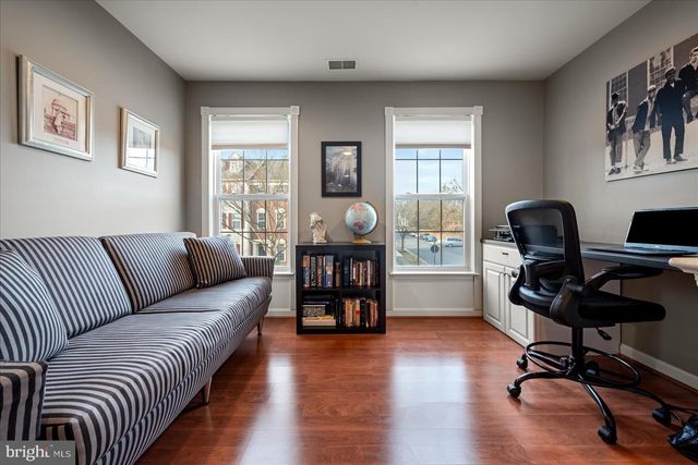 25542 DONEGAL DR, Chantilly, VA 20152