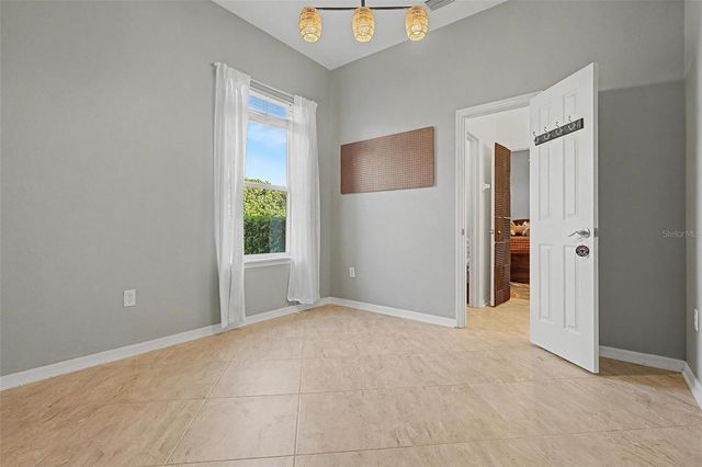 19724 PRINCE BENJAMIN DRIVE, Lutz, FL 33549