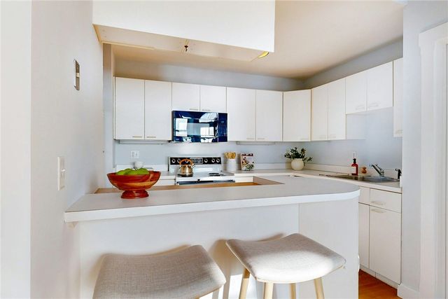 10 East Street 2, Providence, RI 02906