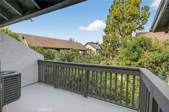 143 Orange Blossom 113, Irvine, CA 92618