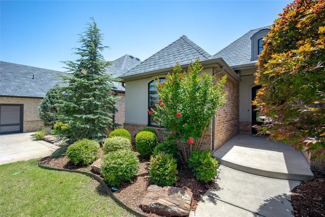 200 Pont Julienn Court, Edmond, OK 73034