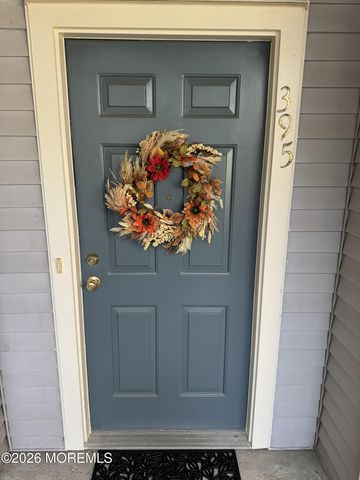 395 Brookview Court, Howell, NJ 07731