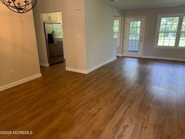 395 Brookview Court, Howell, NJ 07731
