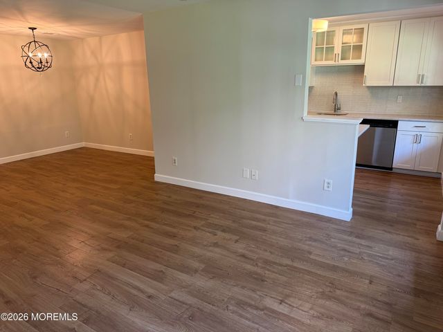 395 Brookview Court, Howell, NJ 07731