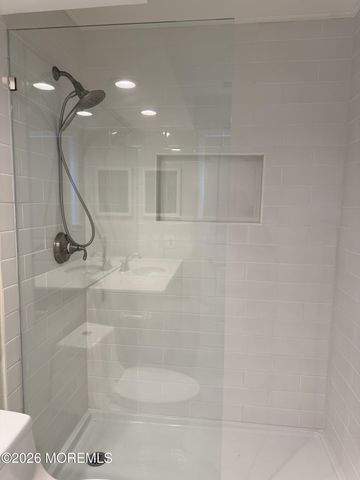 395 Brookview Court, Howell, NJ 07731