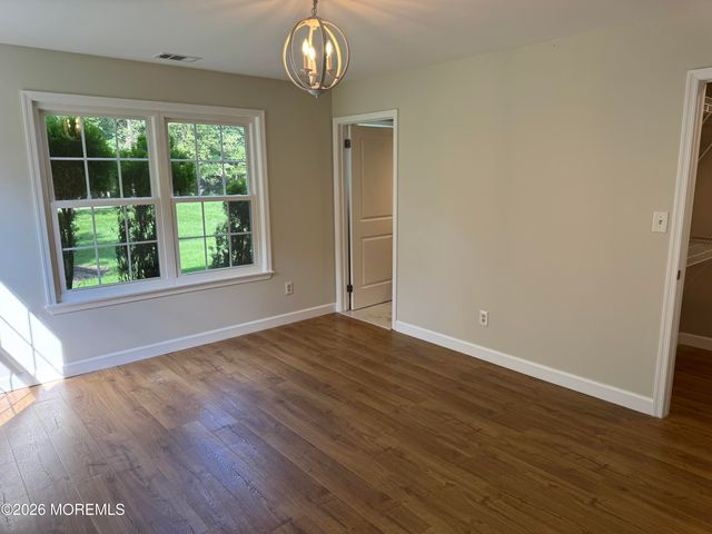 395 Brookview Court, Howell, NJ 07731