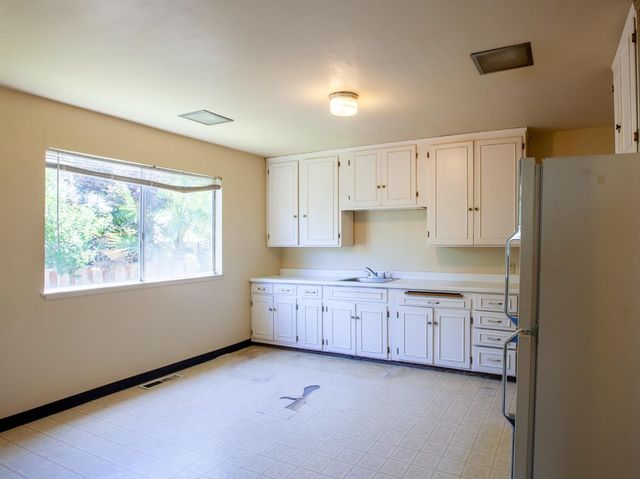 7515 Chestnut Street, Gilroy, CA 95020