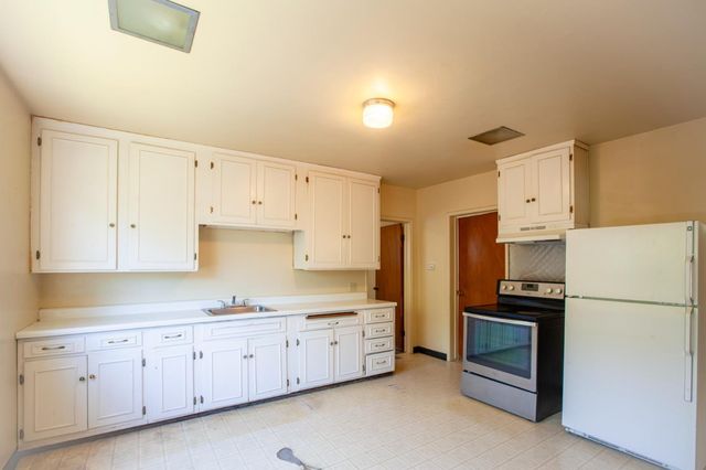 7515 Chestnut Street, Gilroy, CA 95020