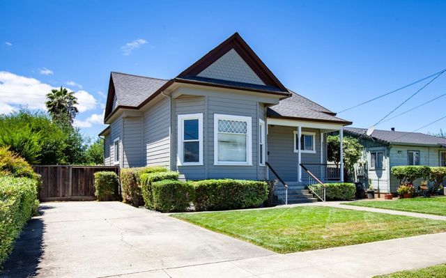 7515 Chestnut Street, Gilroy, CA 95020