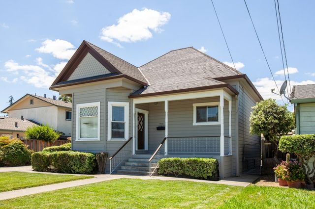 7515 Chestnut Street, Gilroy, CA 95020