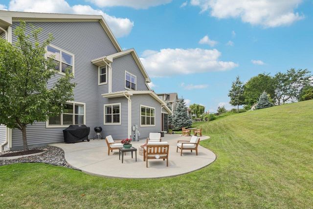 204 Westmorland Drive, Mount Horeb, WI 53572