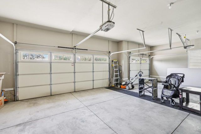 204 Westmorland Drive, Mount Horeb, WI 53572