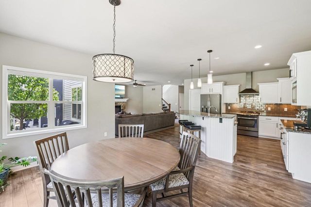 204 Westmorland Drive, Mount Horeb, WI 53572